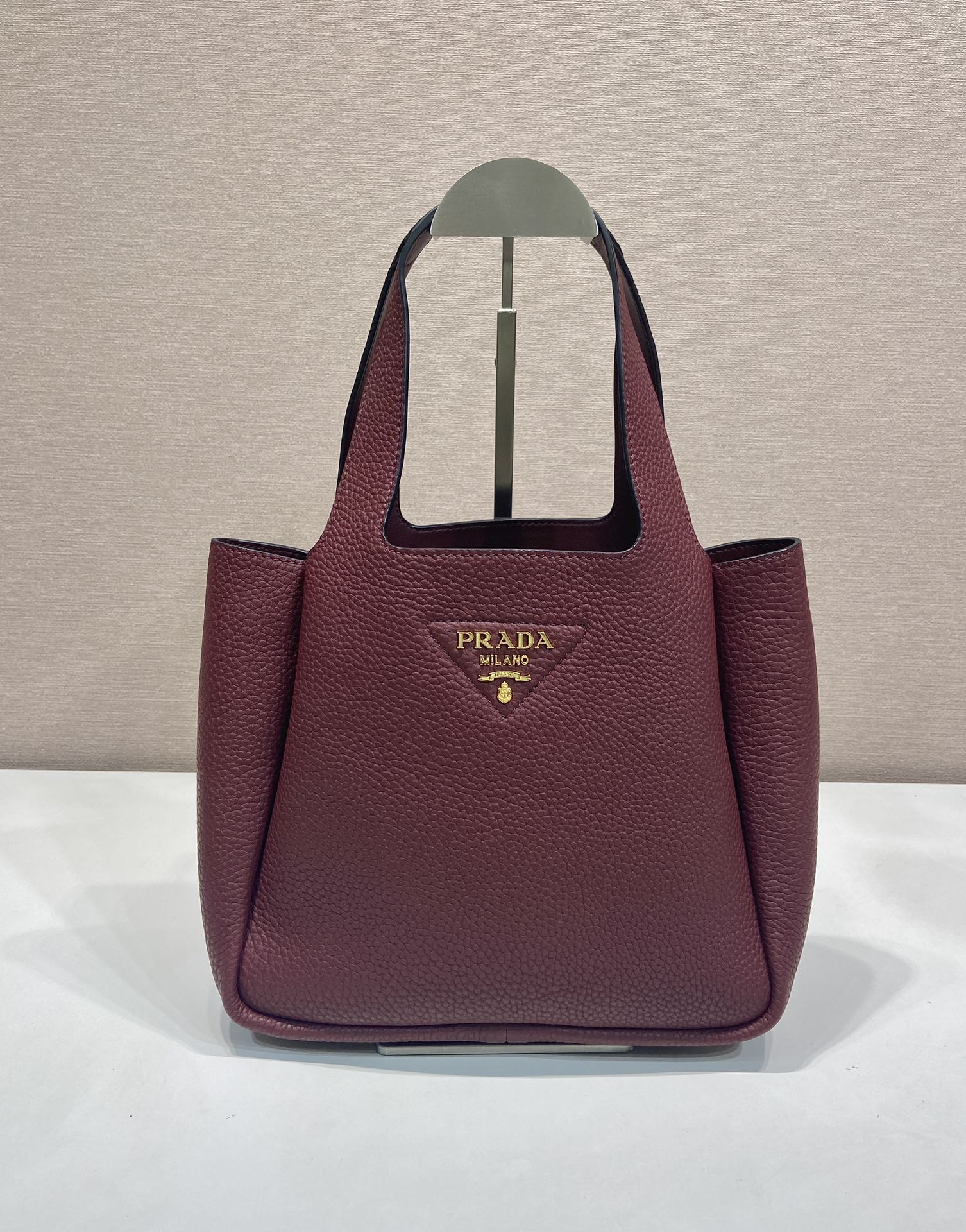 프라다 비텔로 레더 토트백  1BG335 25x21.5x14cm