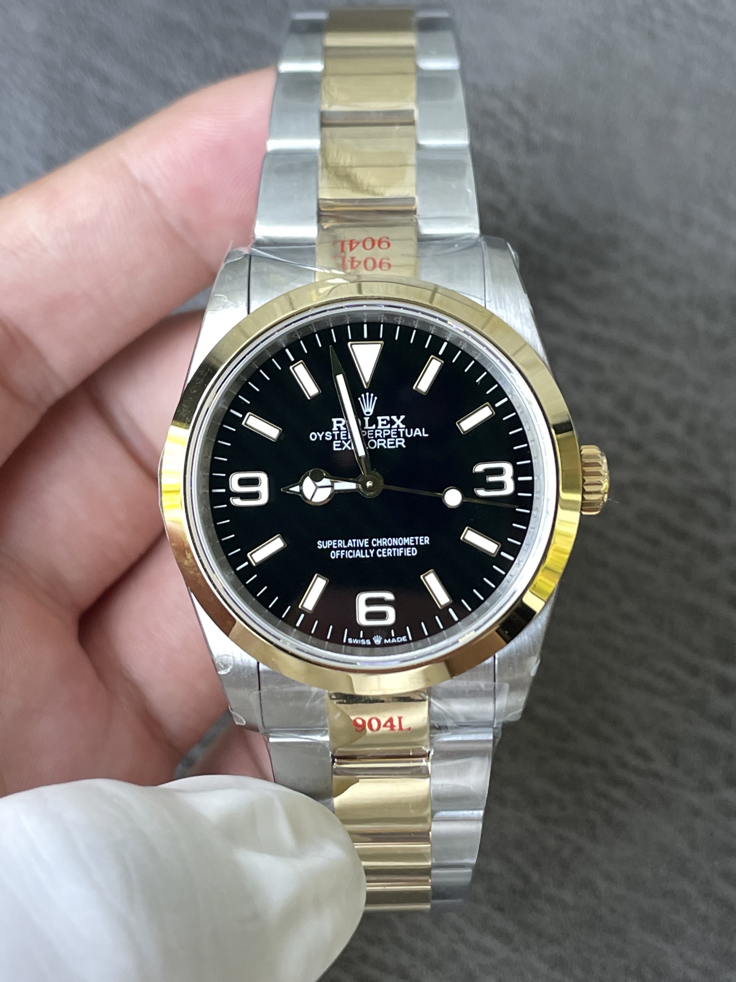 QF l 3230 Free-sprung l 롤렉스 익스플로러 36｜124270