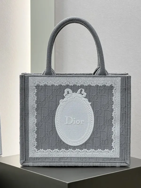 디올 북 토트 스트랩 백 스몰 M1404PEHS 26.5 x 22 x 14cm